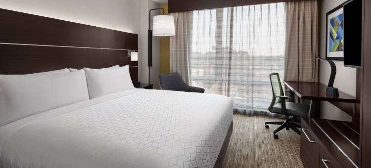 洲际酒店集团旗下伍德赛德拉瓜迪亚机场智选假日酒店及套房(Holiday Inn Express & Suites Woodside Laguardia Airport)图片