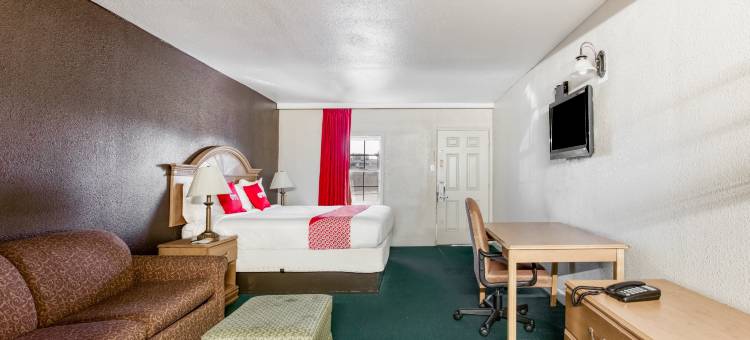 OYO 阿肯色鲍尔德诺布公路酒店(近瑟西县)(OYO Hotel Bald Knob Near Searcy AR)图片