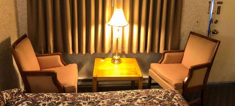 西斯托克布里奇欢乐谷汽车旅馆(Pleasant Valley Motel West Stockbridge)图片