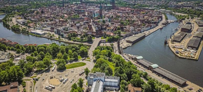 吕贝克假日酒店(Holiday Inn LUBECK by IHG)图片