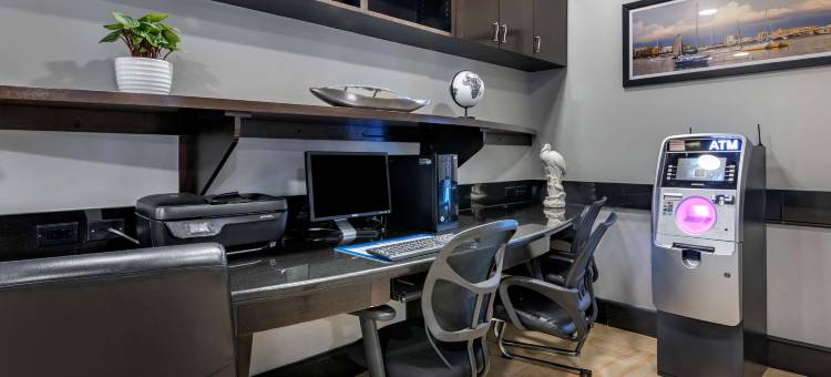 海牛贝斯特韦斯特优质酒店(Best Western Plus Bradenton Gateway Hotel)图片