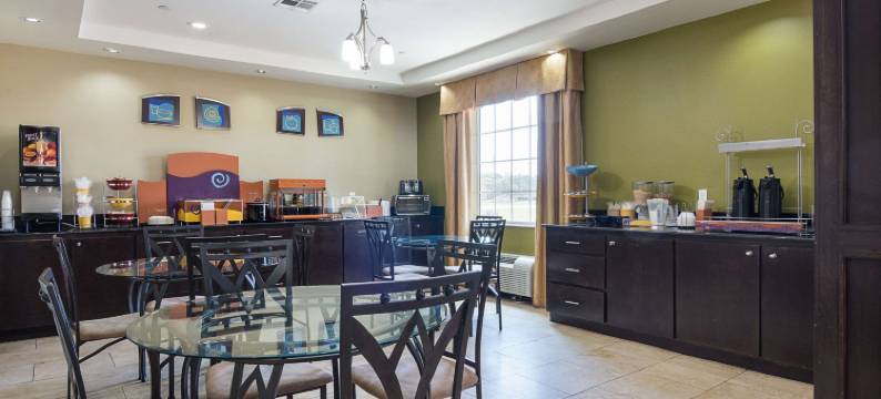 罗德威套房酒店(Rodeway Inn & Suites)图片