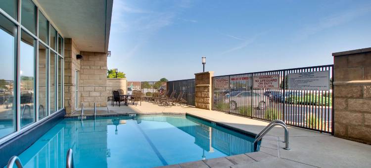 芬德利德鲁里套房酒店(Drury Inn & Suites Findlay)图片