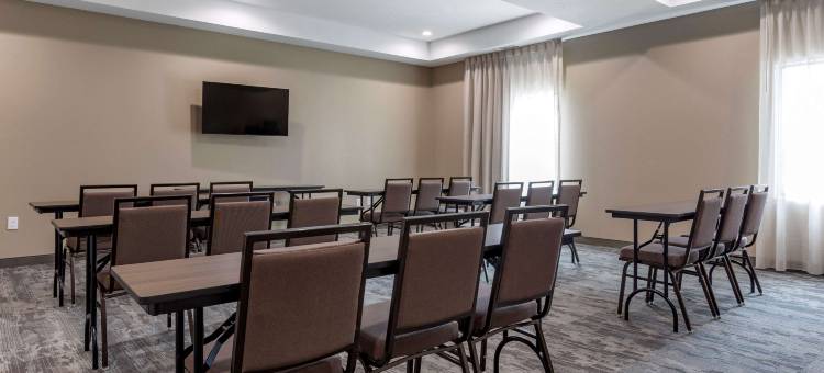 Redwood Inn & Suites Crosby图片