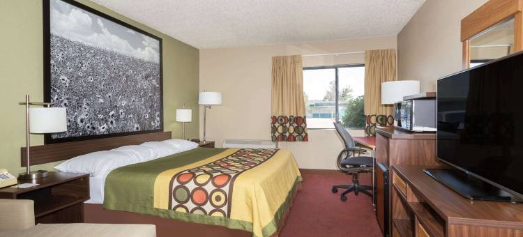 斯特林速8酒店(Super 8 by Wyndham Sterling CO)图片