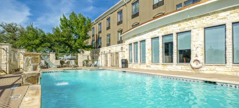 智选假日套房酒店比维尔 by IHG(Holiday Inn Express & Suites Beeville by IHG)图片