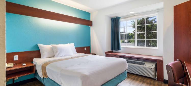 不伦瑞克美洲贝斯特维佑套房酒店(Americas Best Value Inn & Suites Brunswick)图片