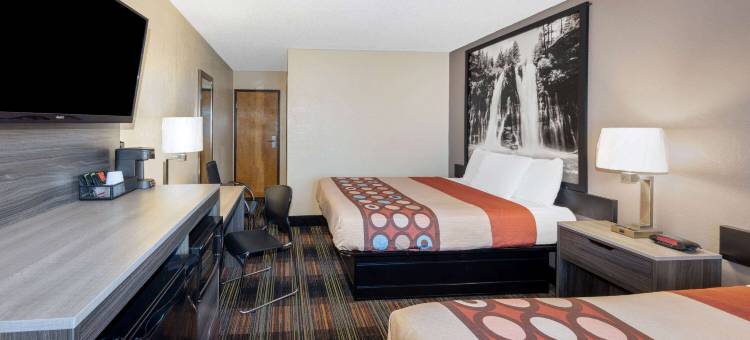 堪萨斯城巴里路-机场速8酒店(Super 8 by Wyndham Kansas City at Barry Road/Airport)图片