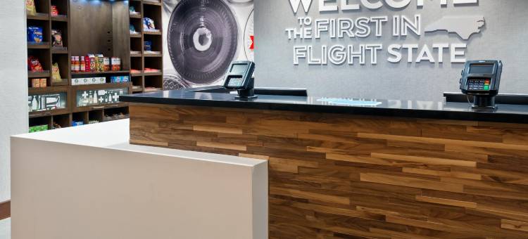 欢朋酒店加温斯顿撒勒姆/大学区(Hampton Inn & Suites Winston-Salem/University Area)图片