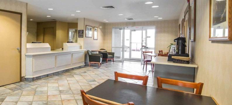 贝尔富什伊克诺旅馆(Econo Lodge)图片