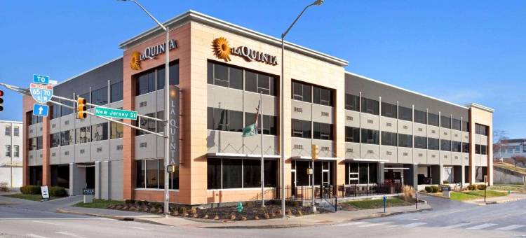 印第安纳波利斯市中心拉昆塔温德姆套房酒店(La Quinta Inn & Suites by Wyndham Indianapolis Downtown)图片