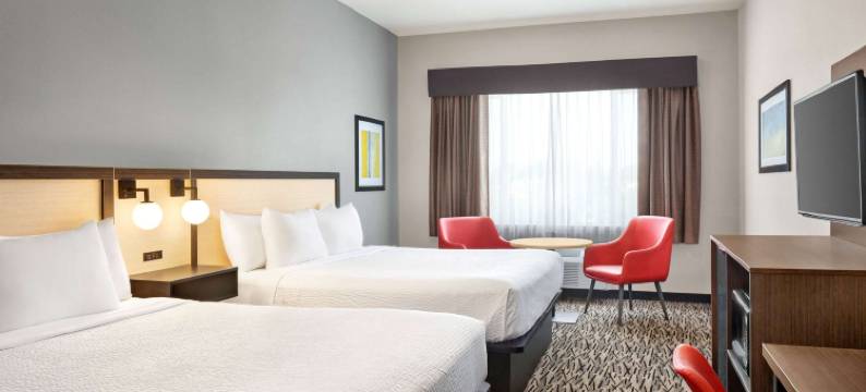 海滨华美达酒店(Ramada by Wyndham Marina)图片