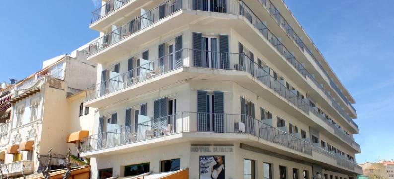 锡切斯苏布尔酒店(Hotel Subur)图片