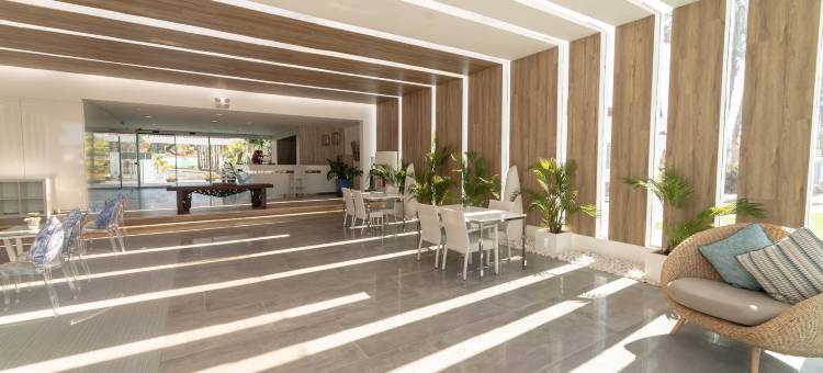 杜纳戈夫 LIVVO 套房酒店(Hotel LIVVO Dunagolf Suites)图片