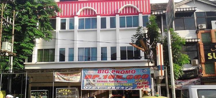萨布丽娜45酒店(Sabrina Wisma 45)图片
