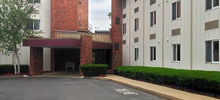 州立学院温德姆速8酒店(Super 8 by Wyndham State College)图片