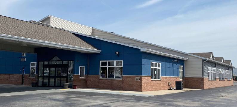 绿湾体育场附近美吟温德姆酒店(AmericInn by Wyndham Green Bay Near Stadium)图片