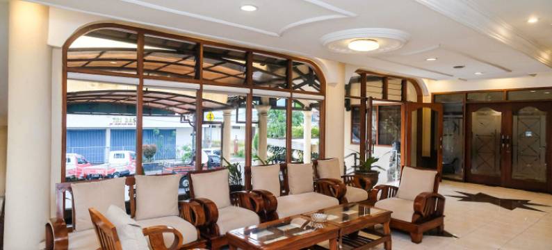 Surya Asia Hotel图片