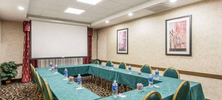 韦纳奇盖特威舒适全套房酒店(Comfort Suites Wenatchee Gateway)图片