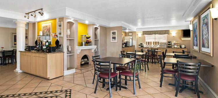 埃尔帕索东罗马兰德拉昆塔温德姆酒店(La Quinta Inn by Wyndham El Paso East Lomaland)图片