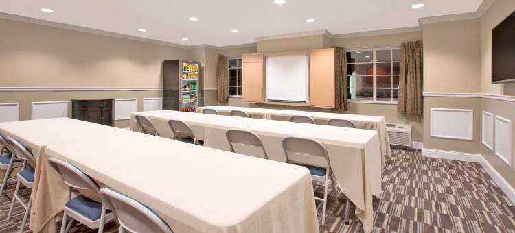 温德姆花园麦客达酒店(Microtel Inn & Suites by Wyndham Gardendale)图片