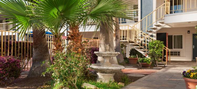 贝克斯菲尔德Travelodge by Wyndham(Travelodge Bakersfield)(Travelodge by Wyndham Bakersfield)图片