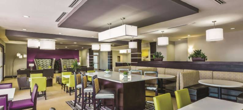 罗克波特富尔顿拉昆塔温德姆套房酒店(La Quinta Inn & Suites by Wyndham Rockport - Fulton)图片