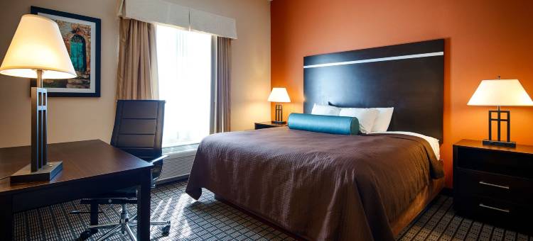 浮筒海滩贝斯特韦斯特优质酒店(Best Western Plus Pontoon Beach)图片