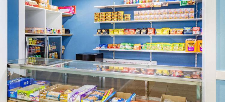 利沃尼亚/坎顿/底特律温德姆戴斯酒店(Days Inn by Wyndham Livonia/Canton/Detroit)图片