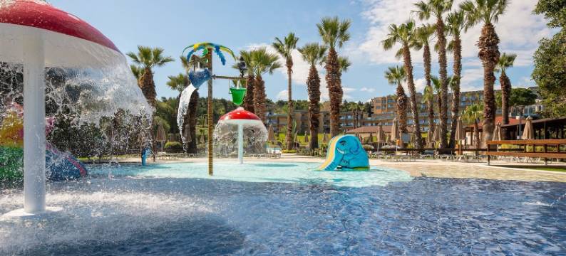 克雷斯滕宫酒店(Kresten Palace Hotel)图片