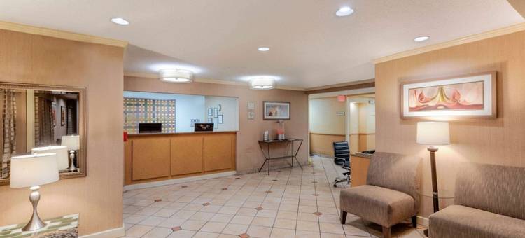 纳什维尔机场拉昆塔温德姆套房酒店(La Quinta Inn & Suites by Wyndham Nashville Airport)图片