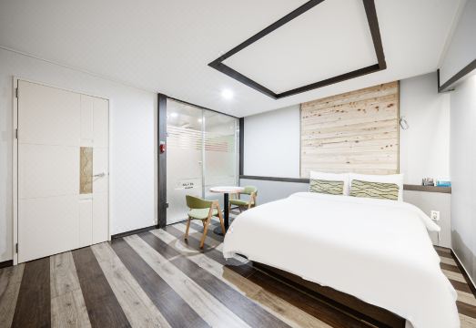 Hapcheon V1V2 Hotel Overview