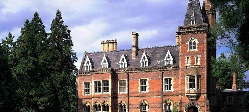 布朗苏沃厅酒店(Brownsover Hall)图片