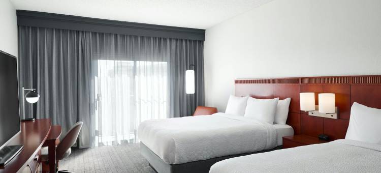 圣路易斯科瑞维科万怡酒店(Courtyard St. Louis Creve Coeur)图片