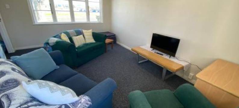 Amohau St Opposite Trade Central - 3 Bedrooms, Sleeps up to 6, Whole House, 5 Beds图片