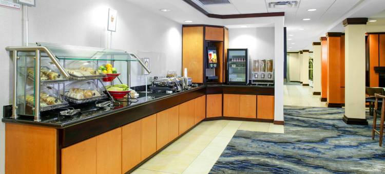 米利奇维尔万枫旅馆&套房酒店(Fairfield Inn & Suites Milledgeville)图片