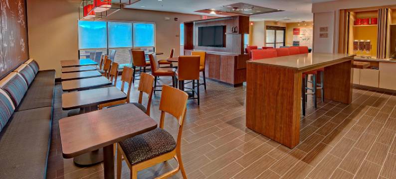 哈蒂斯堡TownePlace套房酒店(TownePlace Suites Hattiesburg)图片