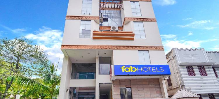 Fabhotel Ess天堂(FabHotel Ess Paradise - Nr Bus Stand)图片