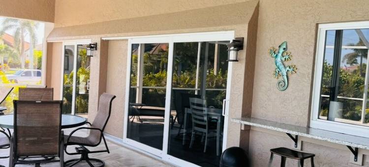 热带度假屋佛罗里达州马可岛近海滩，宠物友好，配有泳池(Tropical Vacation Home Marco Island Florida - Close to Beaches-Pet Friendly-POOL)图片