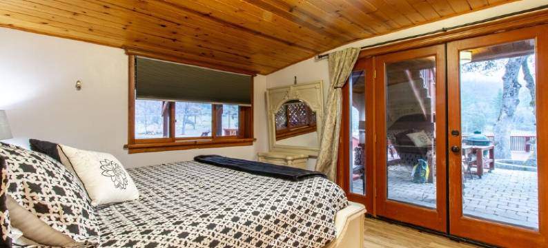 Perfect for Family Gatherings: Lakeside Beauty - 6Bdrm with Pool & Spa图片