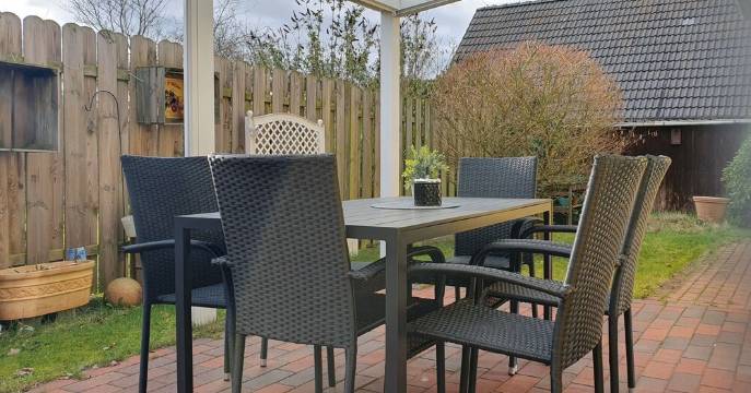 Vacation Near Oldenburg and North Lake, Garden, Children, Beach Club, Water Skiing, Golf