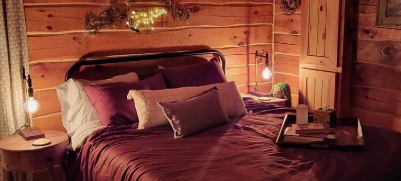 Lulu’s Lodge: Cozy Woods Cabin w/ Hot Tub + Stone Fireplace图片