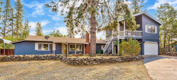湖景隐居优胜美地&巴斯莱克度假屋(Lake View Hideaway Near Yosemite & Bass Lake)图片