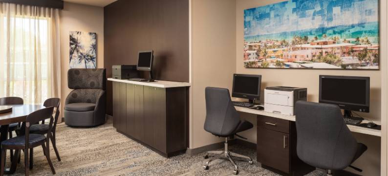 劳德代尔堡机场邮轮码头万怡酒店(Courtyard Fort Lauderdale Airport & Cruise Port)图片