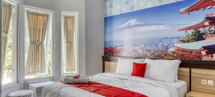 红多兹酒店-近信德库苏玛教育园2号(RedDoorz Near Sindu Kusuma Edupark 2)图片