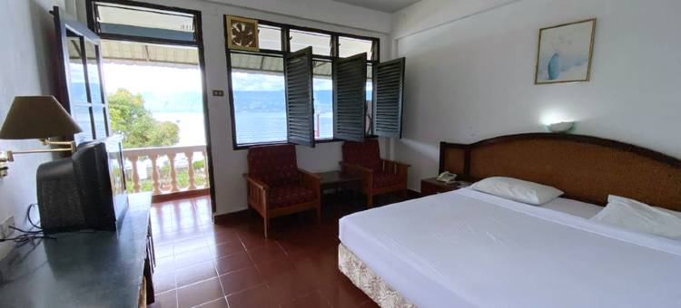 达玛亚贡海滩酒店(Darma Agung Beach Hotel Parapat)图片