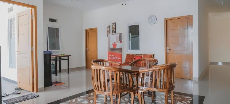 红多兹伊斯兰酒店-近楠榜帕霍曼体育场(RedDoorz Syariah Near Pahoman Stadium Lampung)图片