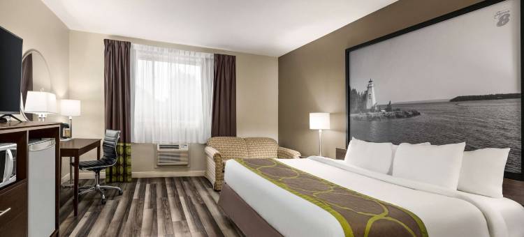 萨尼亚温德姆速8酒店(Super 8 by Wyndham Sarnia on)图片