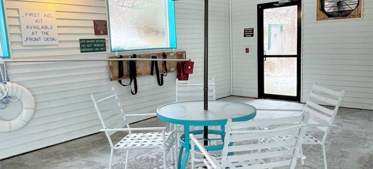 佩托斯基美吟温德姆酒店(AmericInn by Wyndham Petoskey)图片