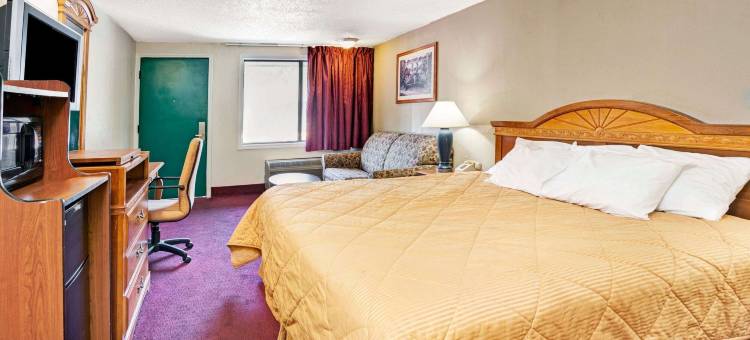 斯特灵海茨骑士酒店(Knights Inn Sterling Heights)图片